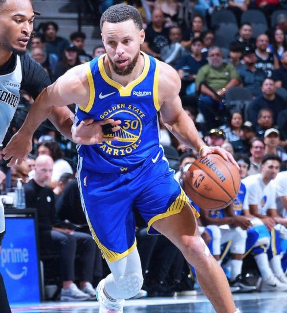 广东队力克马刺,库里状态火热 广东队力克马刺,库里状态火热