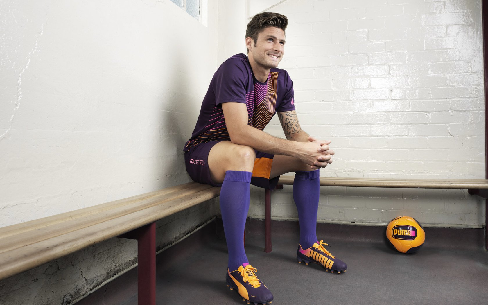 卡塔尔资本打穿黄潜，足球终局之战与石油美元的无声征服