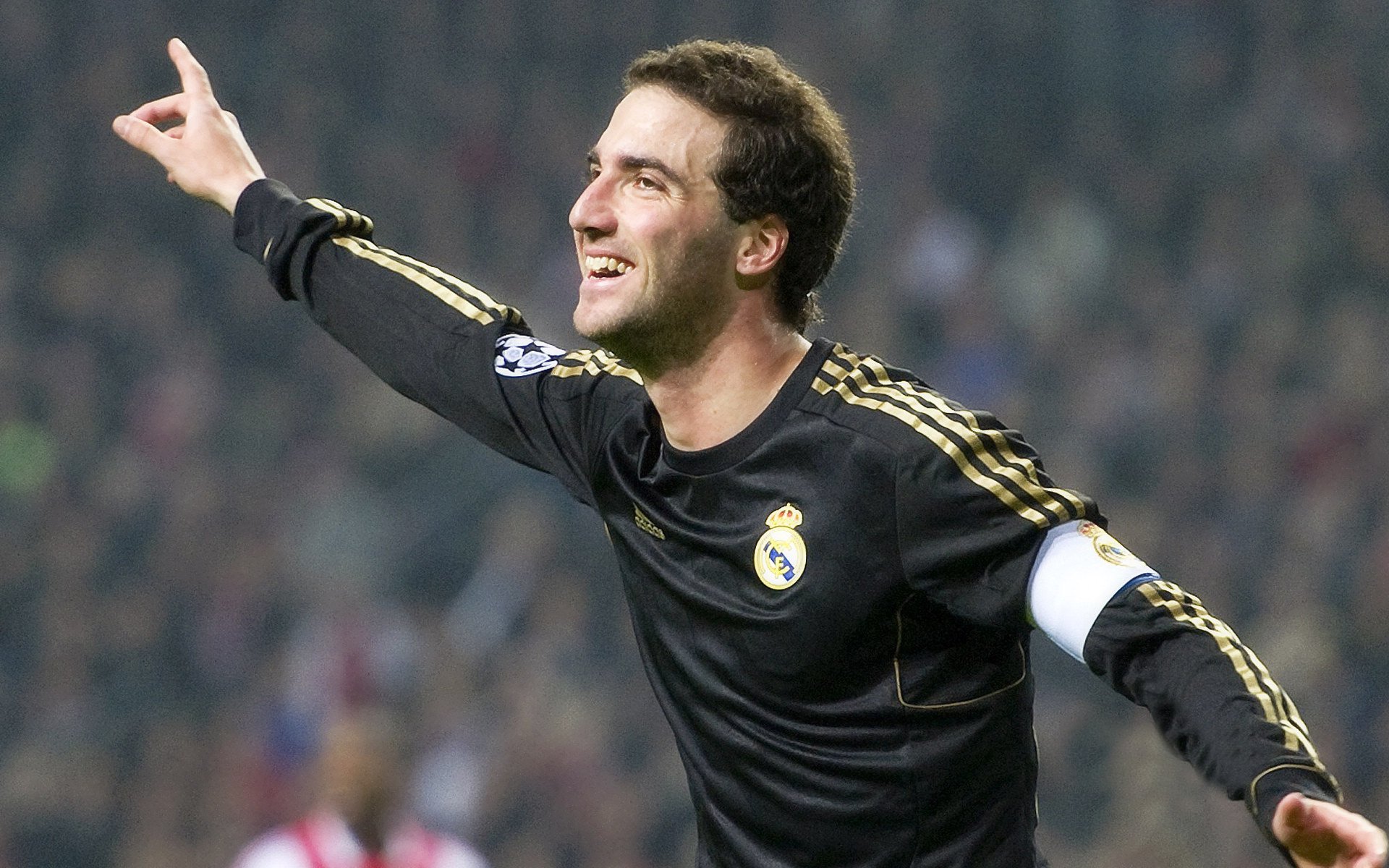 湖人压哨绝杀鹈鹕，乔治全场最佳无争议