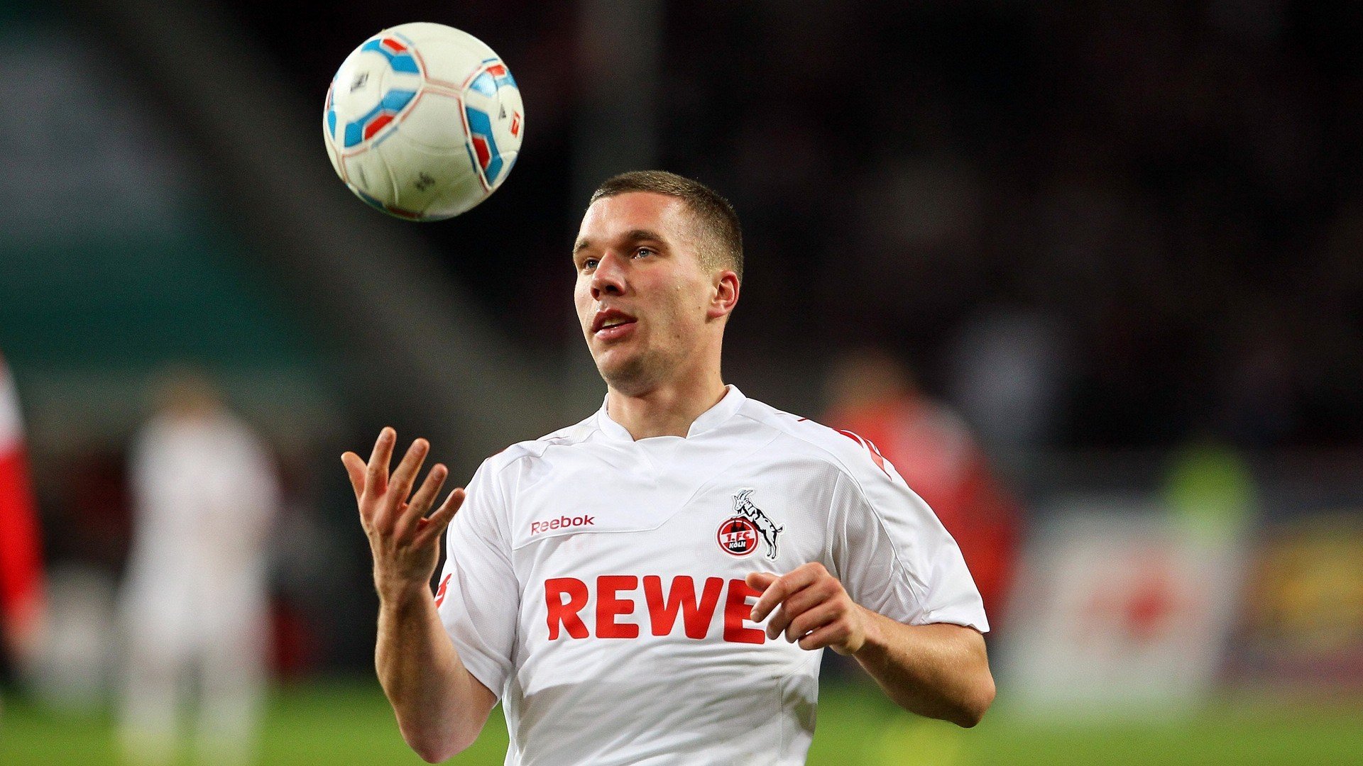 西决生死战之夜，霍勒迪用沉默的刀锋，刻下英雄的注脚