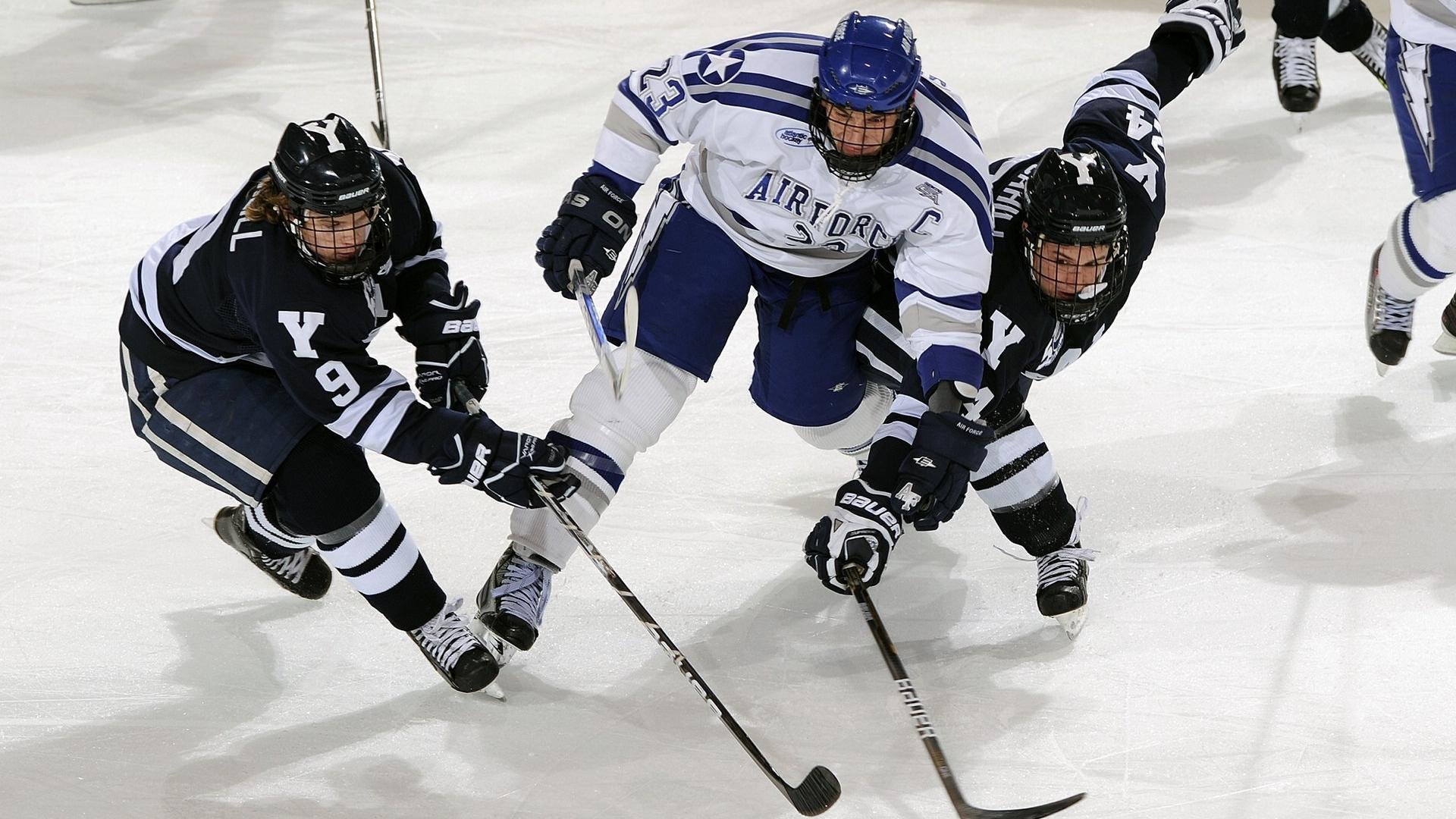 当公牛爆冷爵士,库里在暗处磨刀,季后赛的接管者从不相信剧本